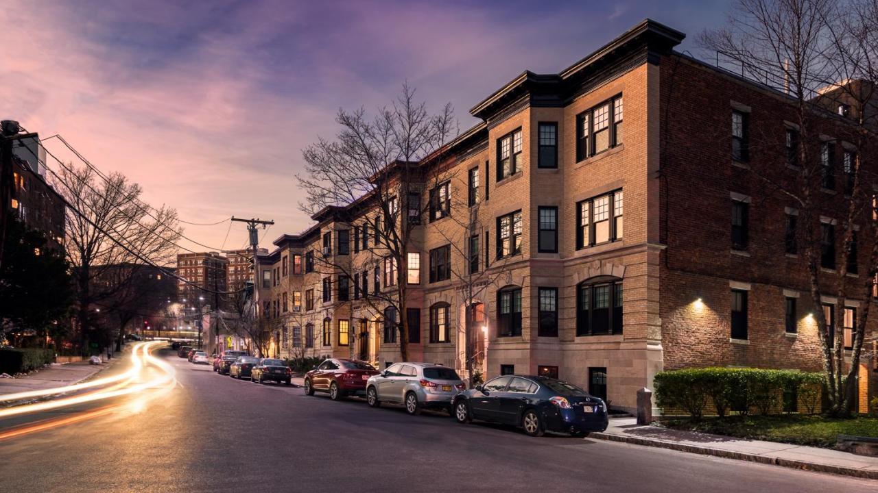 A Stylish Stay W/ A Queen Bed, Heated Floors.. #37 Brookline Ngoại thất bức ảnh