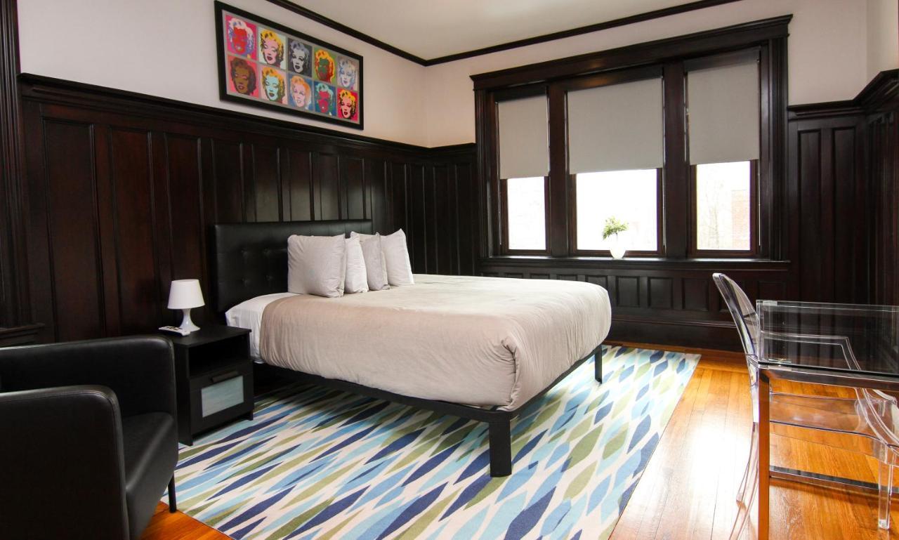 A Stylish Stay W/ A Queen Bed, Heated Floors.. #37 Brookline Ngoại thất bức ảnh