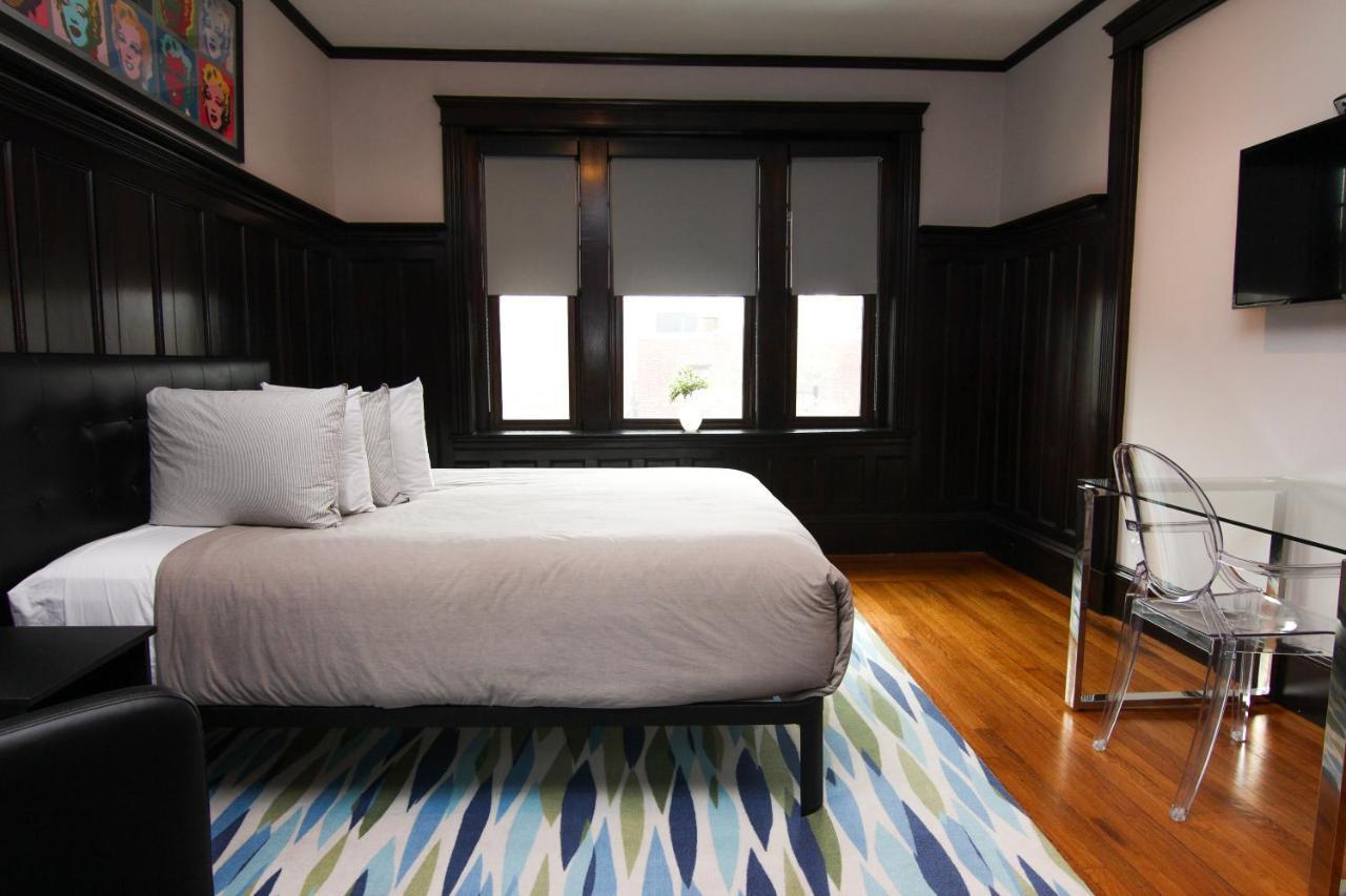 A Stylish Stay W/ A Queen Bed, Heated Floors.. #37 Brookline Ngoại thất bức ảnh
