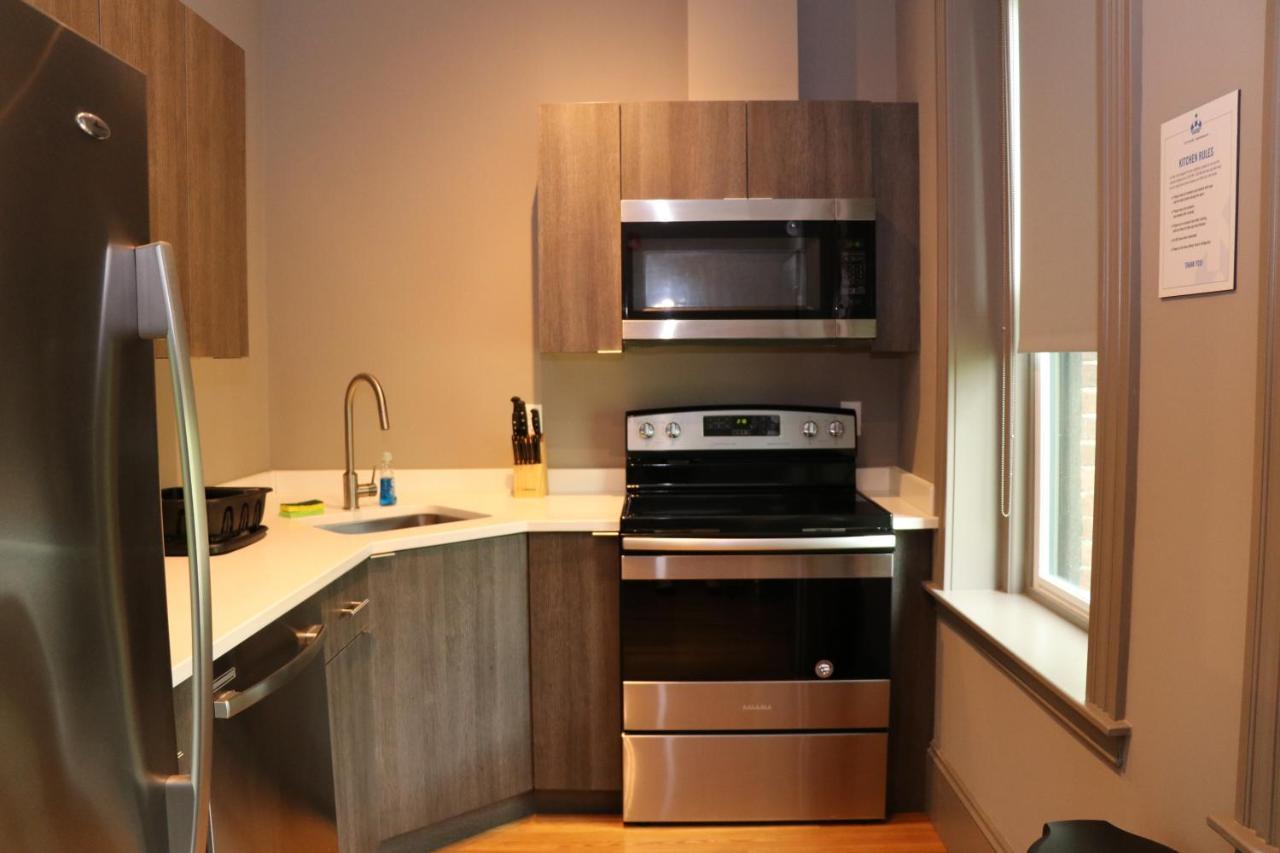 A Stylish Stay W/ A Queen Bed, Heated Floors.. #37 Brookline Ngoại thất bức ảnh